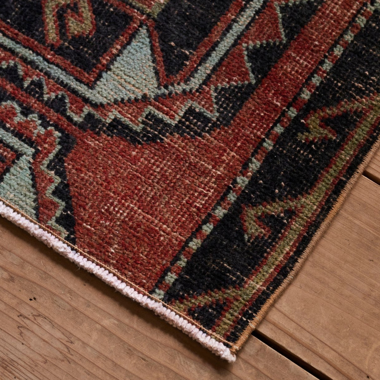 ヴィンテージラグ | トルコ・ドアサイズ No.05 | 赤色 | 89×47 – tiflo