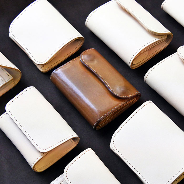 WILD SWANS（ワイルドスワンズ）GENERAL（ジェネラル）カードケース