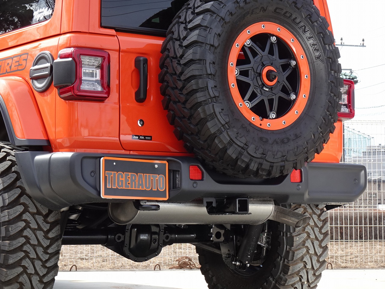 SALE】Jeep純正 モニター付ドライブレコーダー DR-SJP3 / タイガー