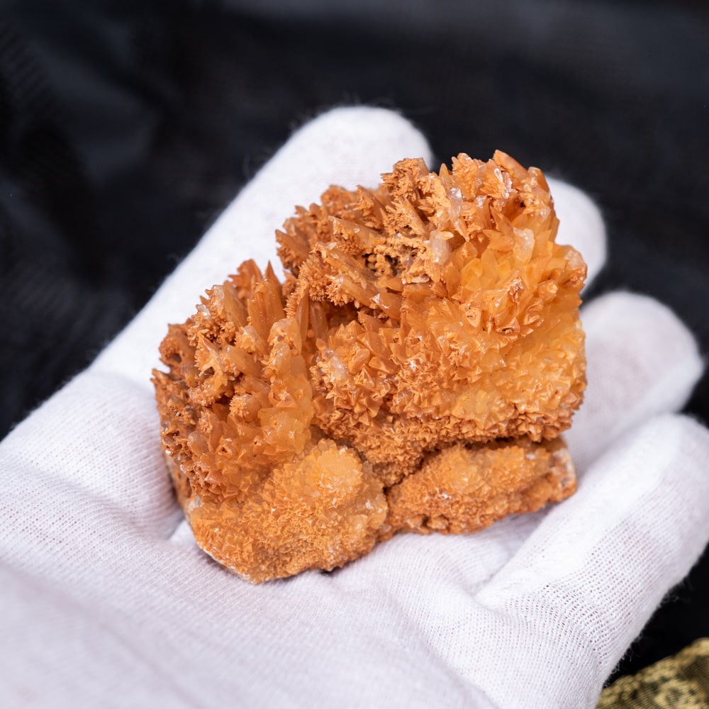 一点物〕オレンジカルサイト 原石 天然石 ポーランド産〔82g〕 の通販