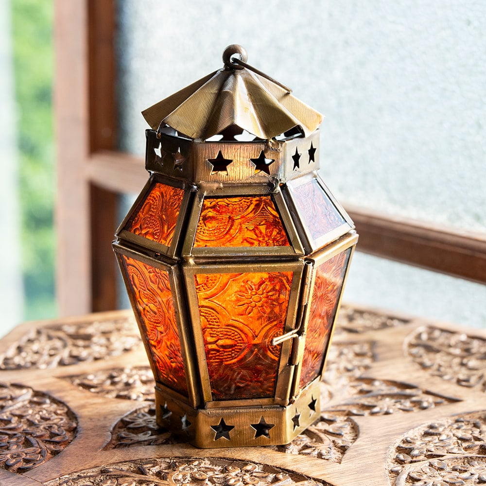 モロッコスタイルの透かし彫りLEDキャンドルランタン【ロウソク風LED