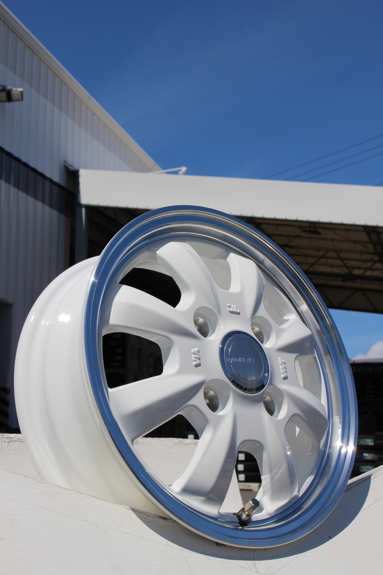 WEDS GYRAFT 8S ウェッズ グラフト ハチエス | 株式会社タイヤスクエア