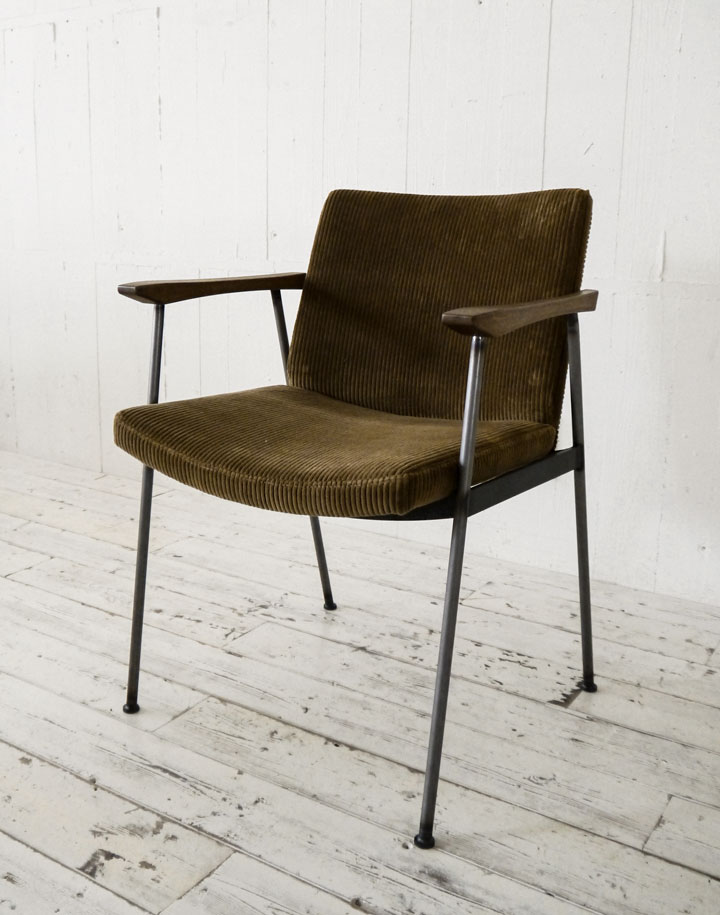 FURROWED-LEATHER ARM DINING CHAIR | TRUCK FURNITURE