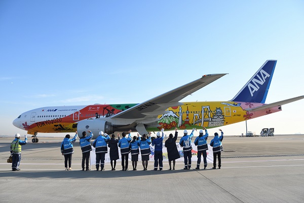 ANA「HELLO 2020 JET」、大会成功への願いを乗せて初就航 きょうから