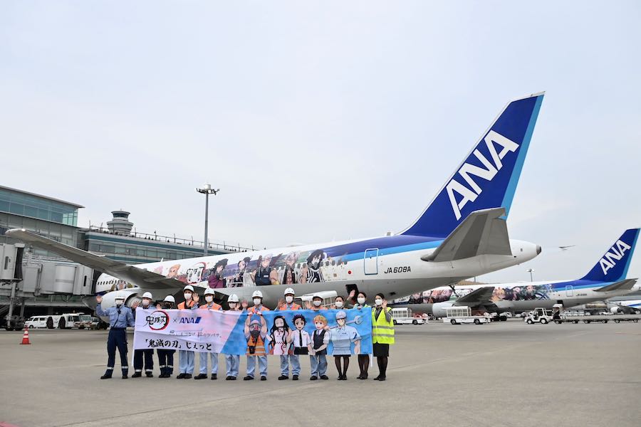 ANA「鬼滅の刃 じぇっと」2号機が就航 羽田で「柱」と炭治郎らが共演
