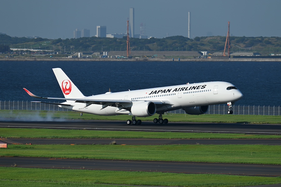 JAL、3年4か月ぶりのA350-900新造機 17号機が羽田到着 - TRAICY