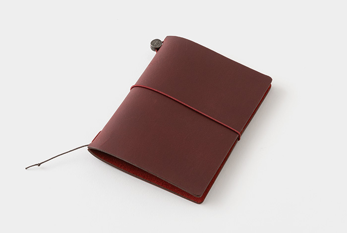 TRAVELER'S notebook Passport Size LOVE AND TRIP Red / レッド