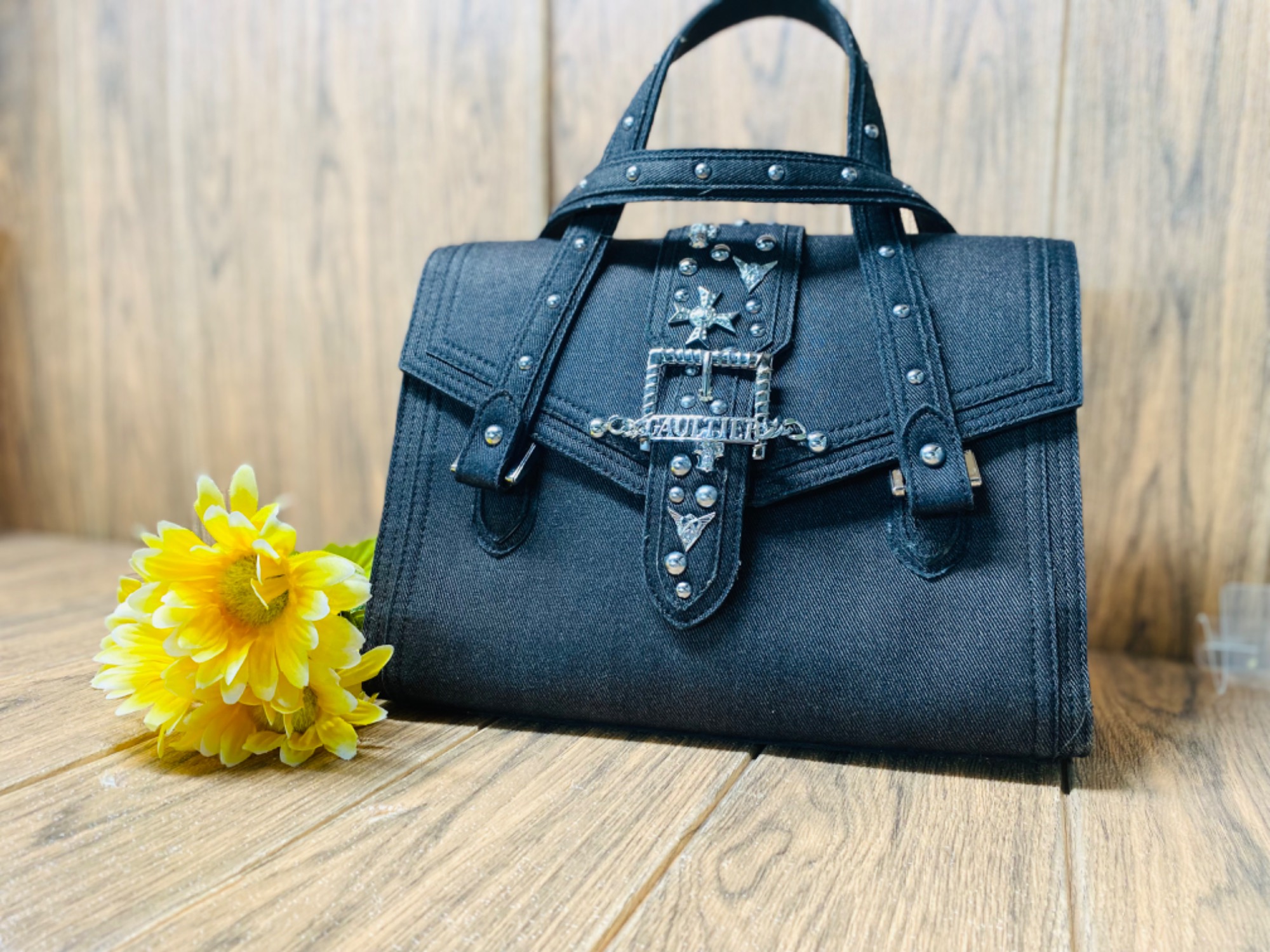 Jean Paul GAULTIER(ジャンポール・ゴルチエ) ハンドバッグが買取入荷