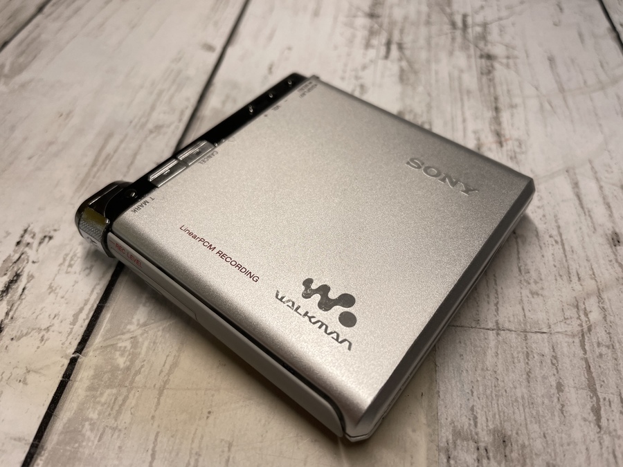SONY(ソニー) “Hi-MDウォークマン” MZ-RH1が 買取入荷致しました