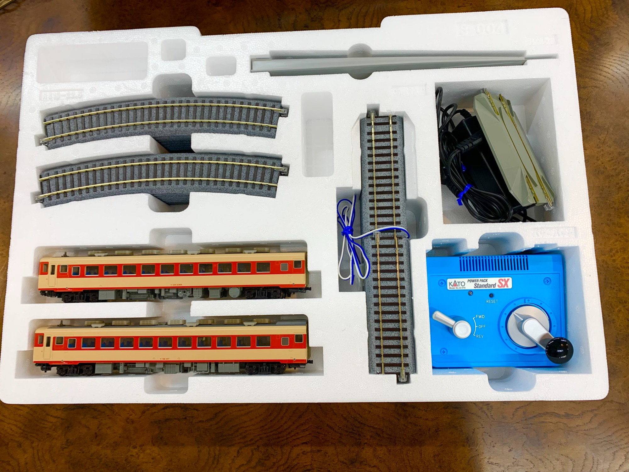 KATO (カトー) HOゲージスターターセット キハ58系気動車 3-004が入荷