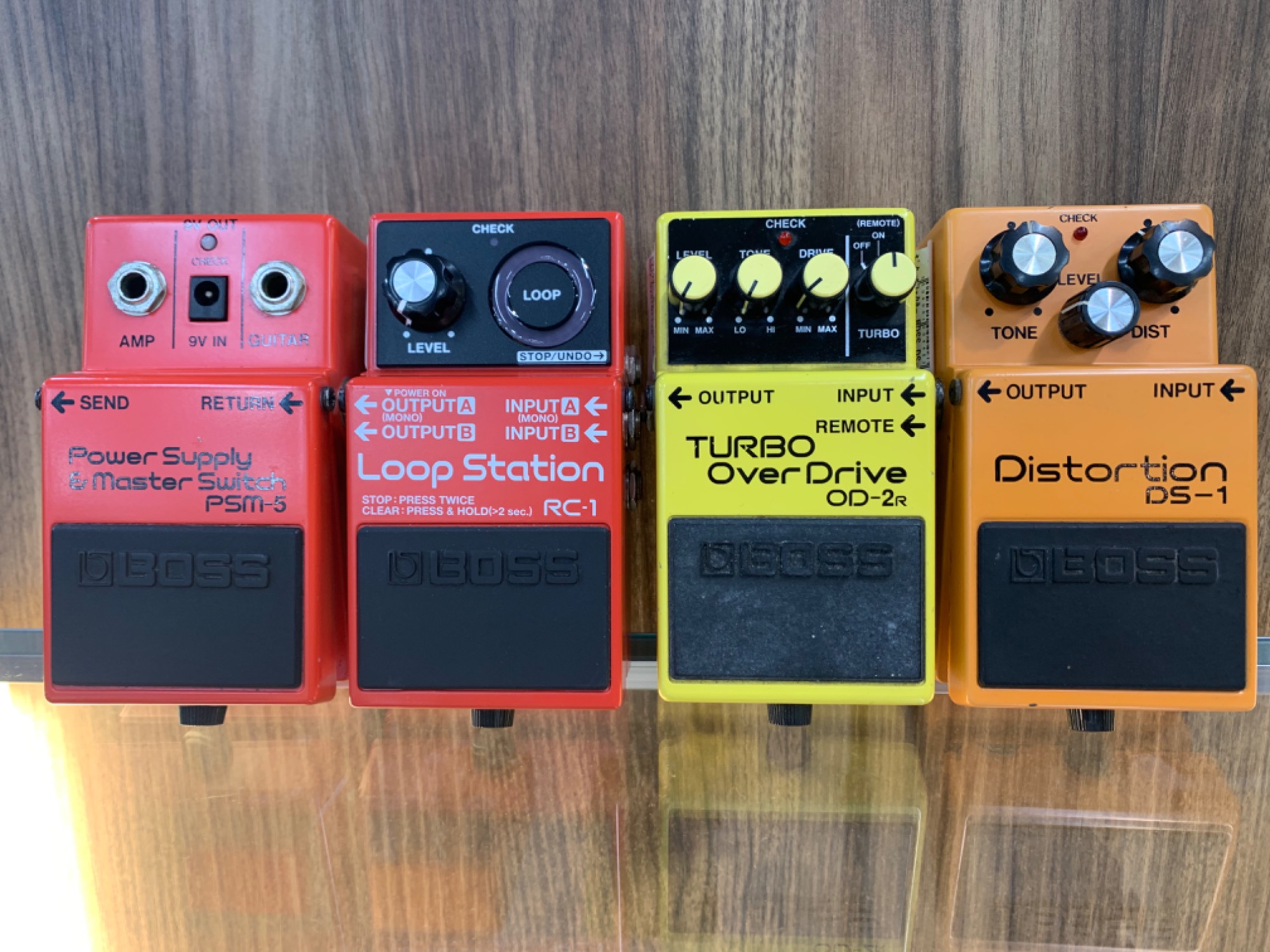 1980年代製造・ビンテージのレア物！】BOSS（ボス）の「DS－1 全角