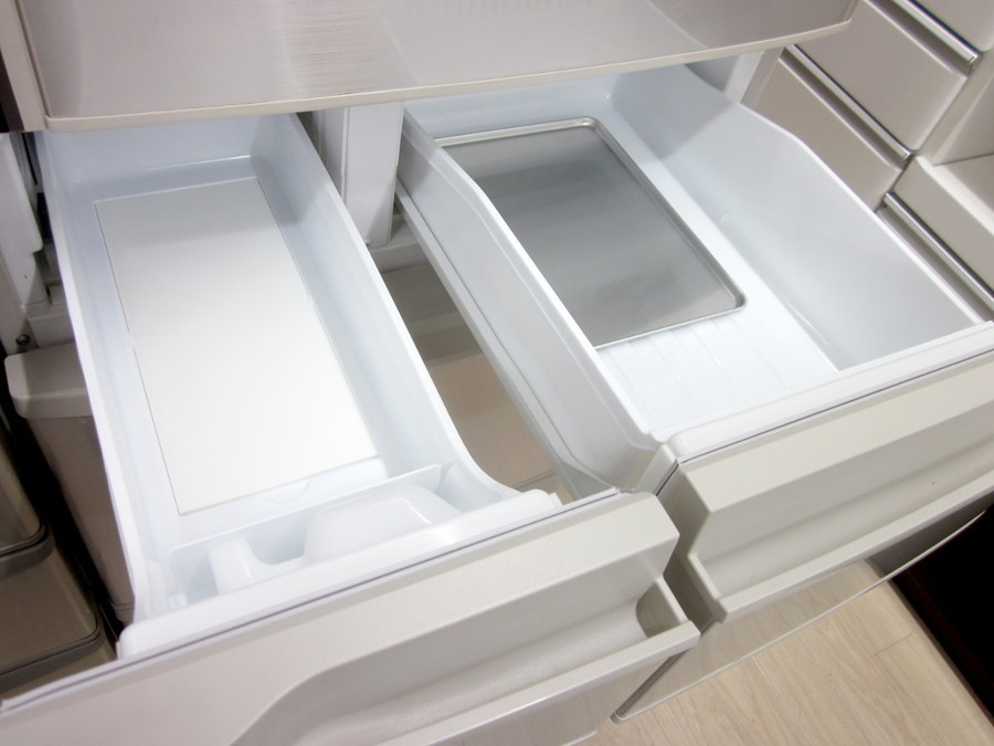 Panasonic(パナソニック)の411L 5ドア冷蔵庫 2016年製「NR-E431V-N