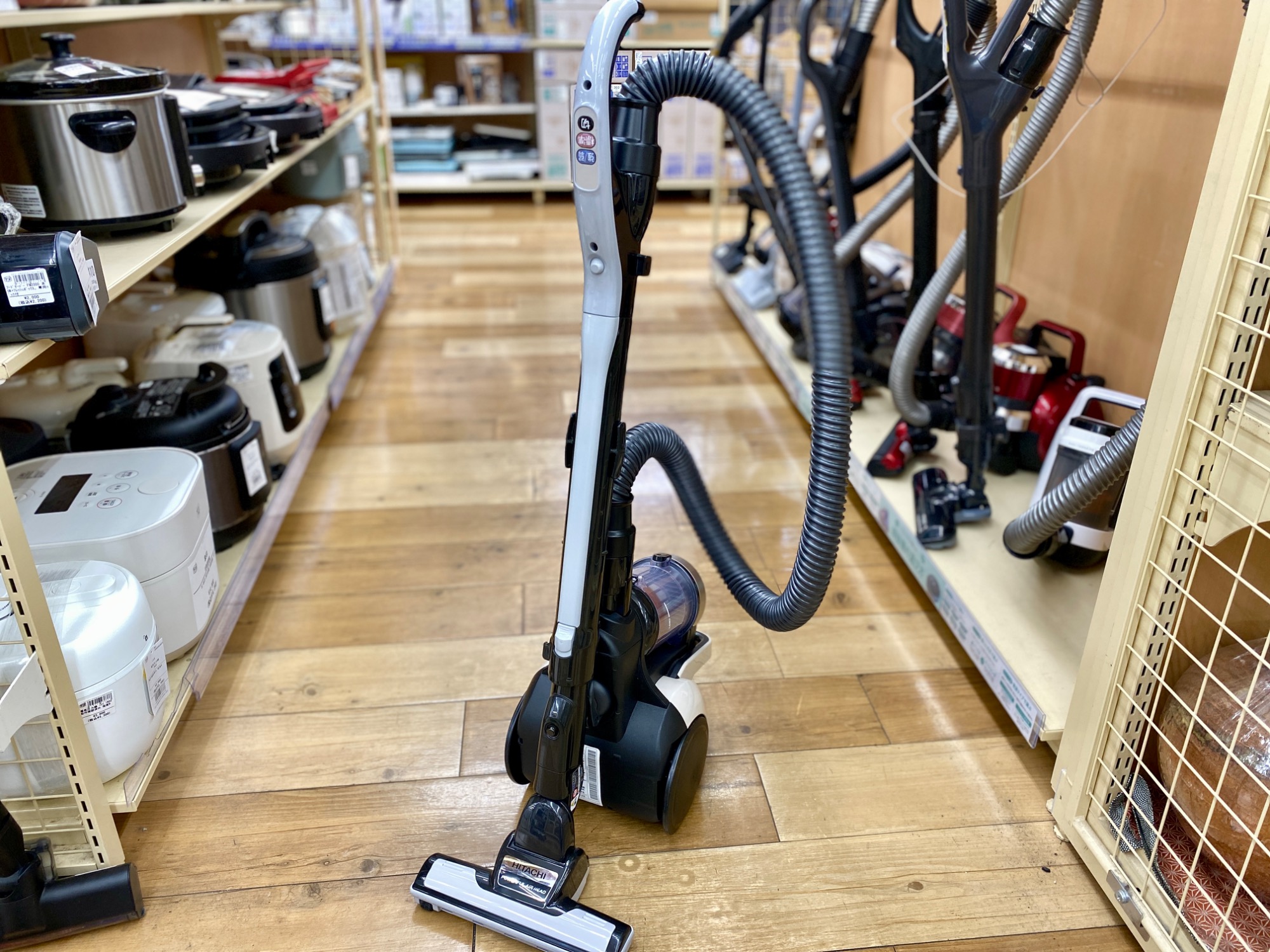 HITACHI(日立) 電気掃除機 サイクロン式 CV-S920が買取入荷致しました