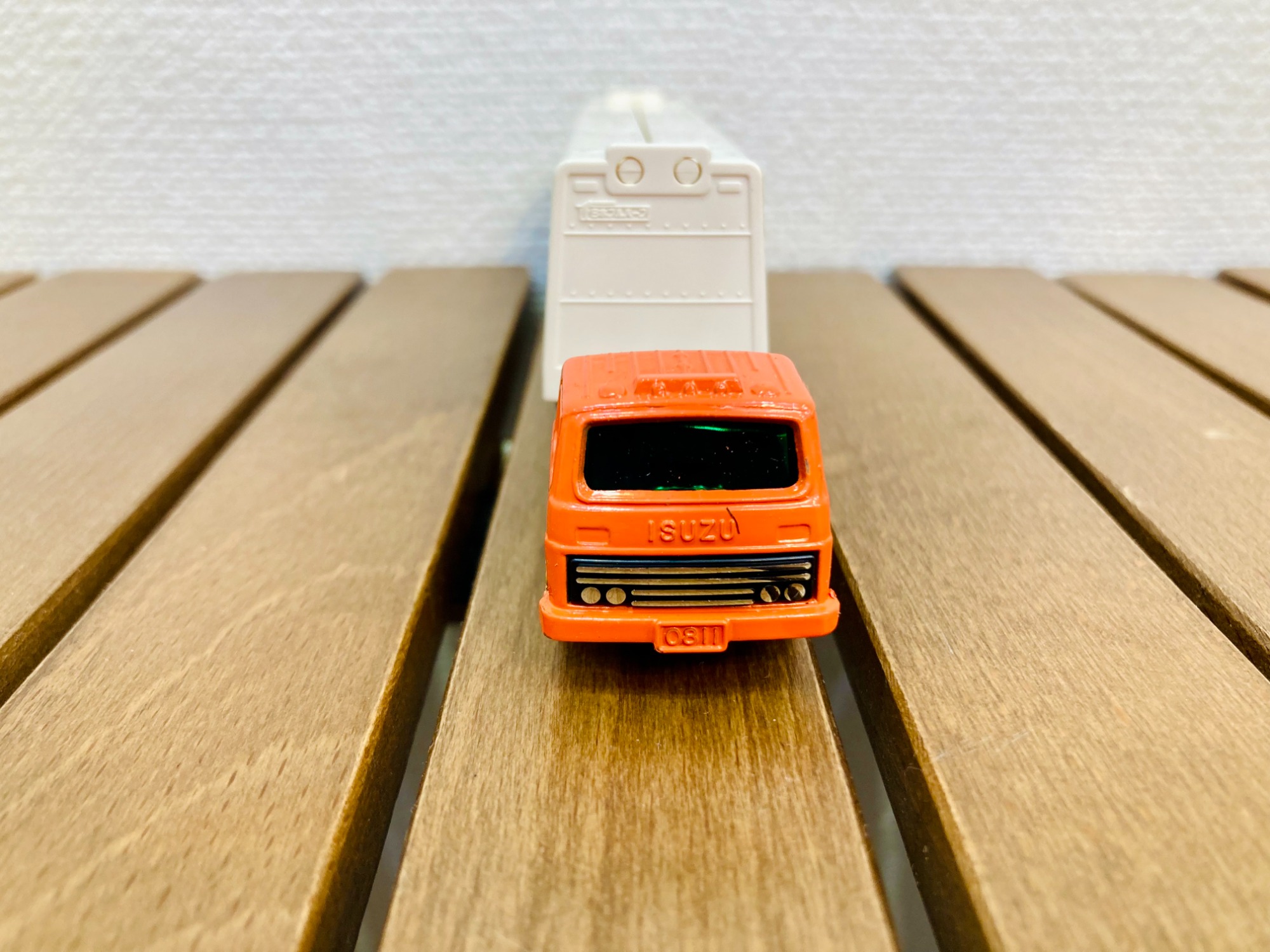 ロングトミカ 日本製 No.L16 いすゞ V12 ウイングルーフトレーラ 1982