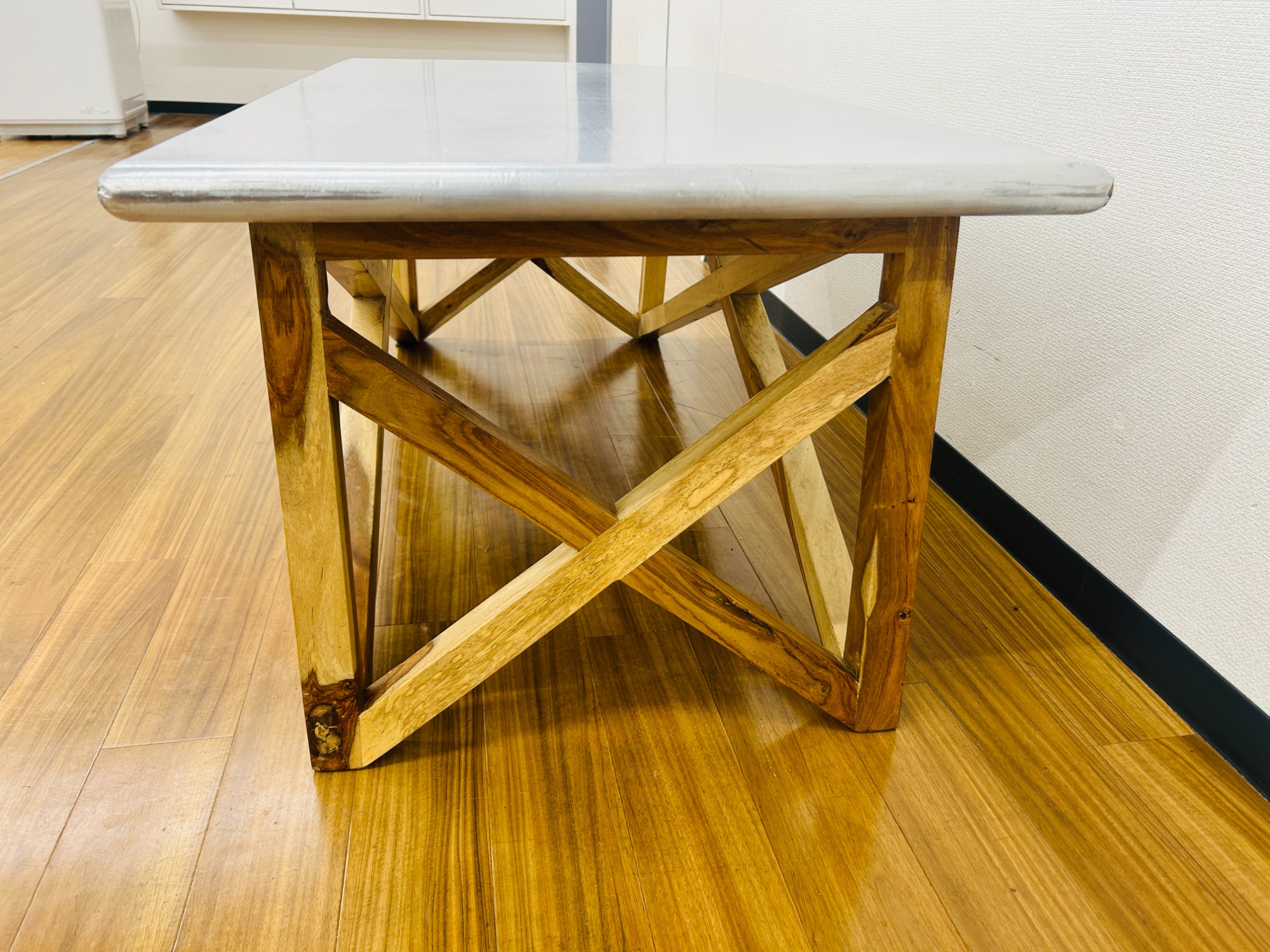 お値段見直しました！WTW (ダブルティー) 異素材を組み合わせた個性が