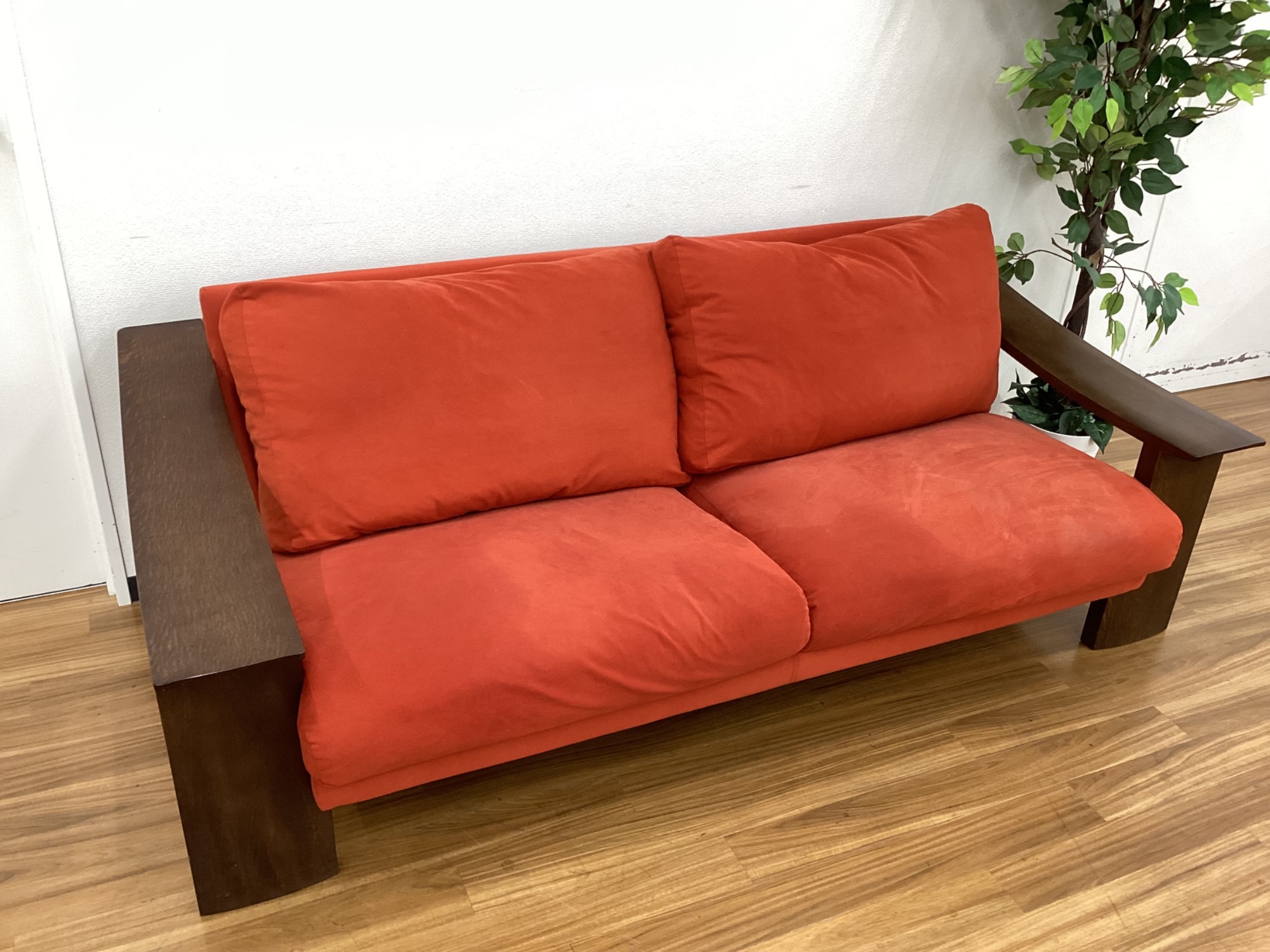 カリモク karimoku オレンジソファ タフティング ヴィンテージ SG