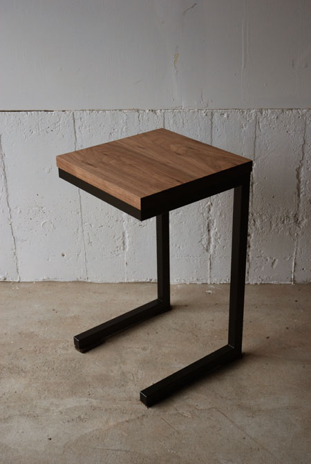 サイドテーブル ウォールナット無垢とアイアン脚 3018 - オーダー