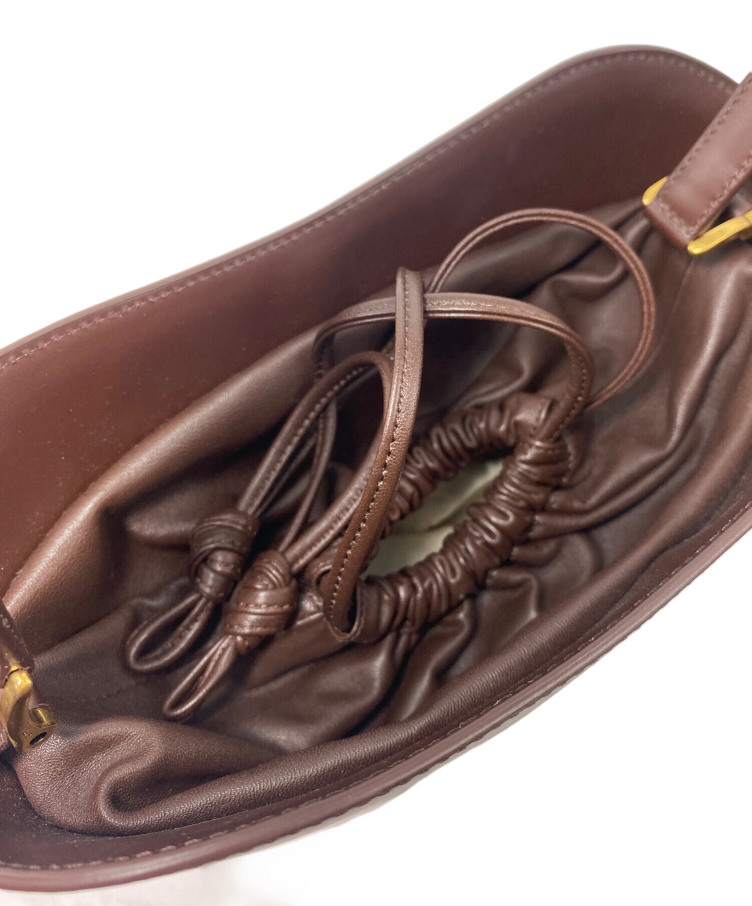 中古・古着通販】AMIPARIS (アミパリス) レザーショルダーバッグ