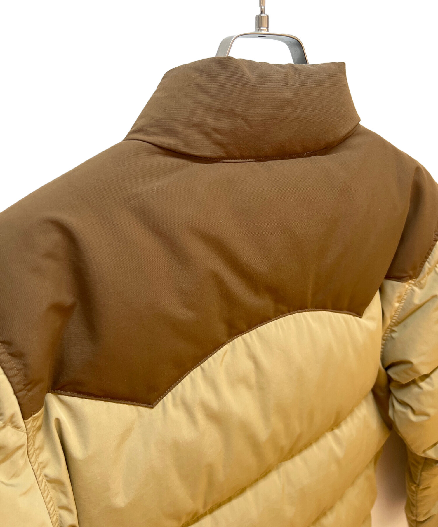 中古・古着通販】Patagonia (パタゴニア) ダウンジャケット ベージュ