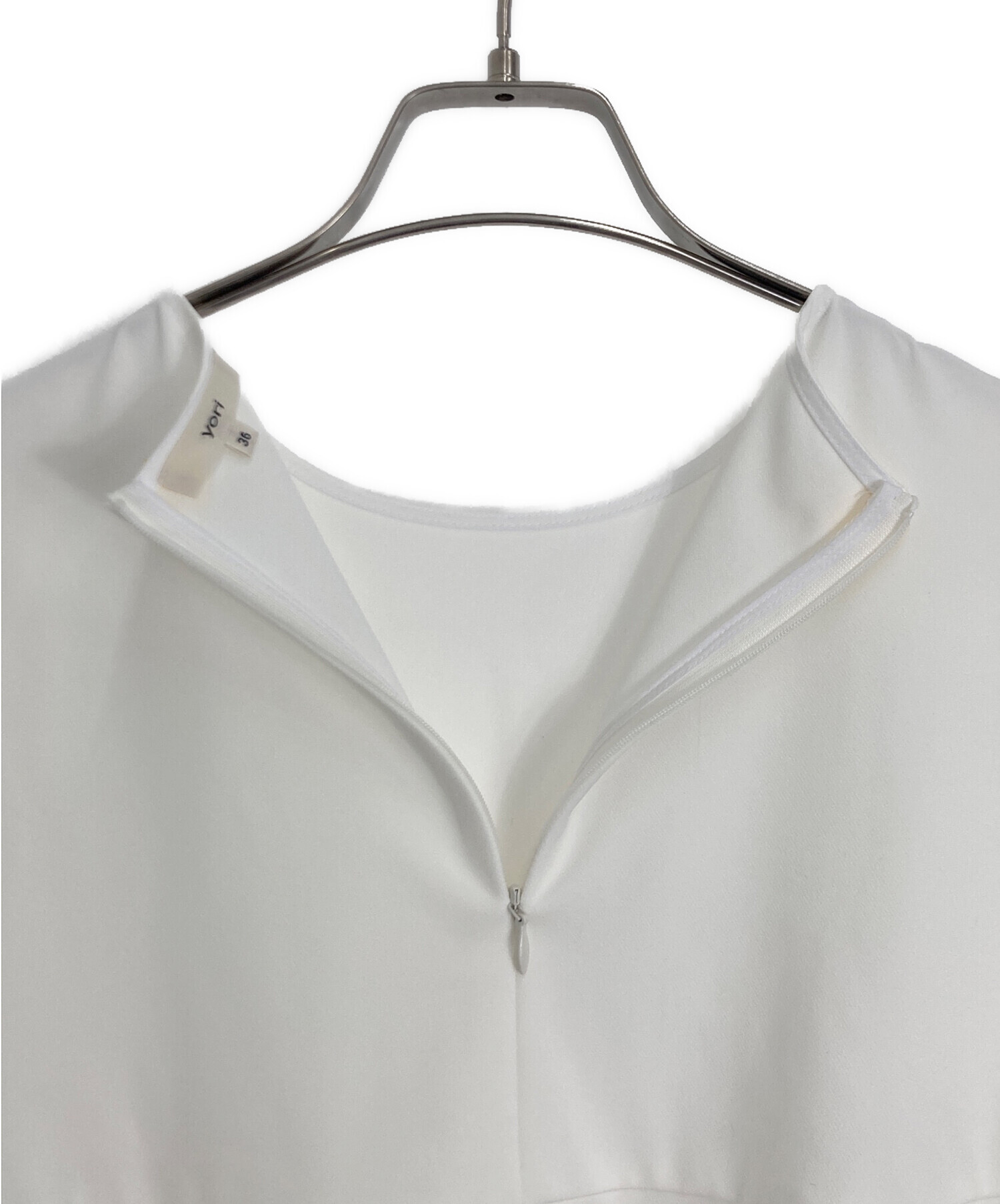 中古・古着通販】YORI (ヨリ) ティアードストレッチブラウス ホワイト