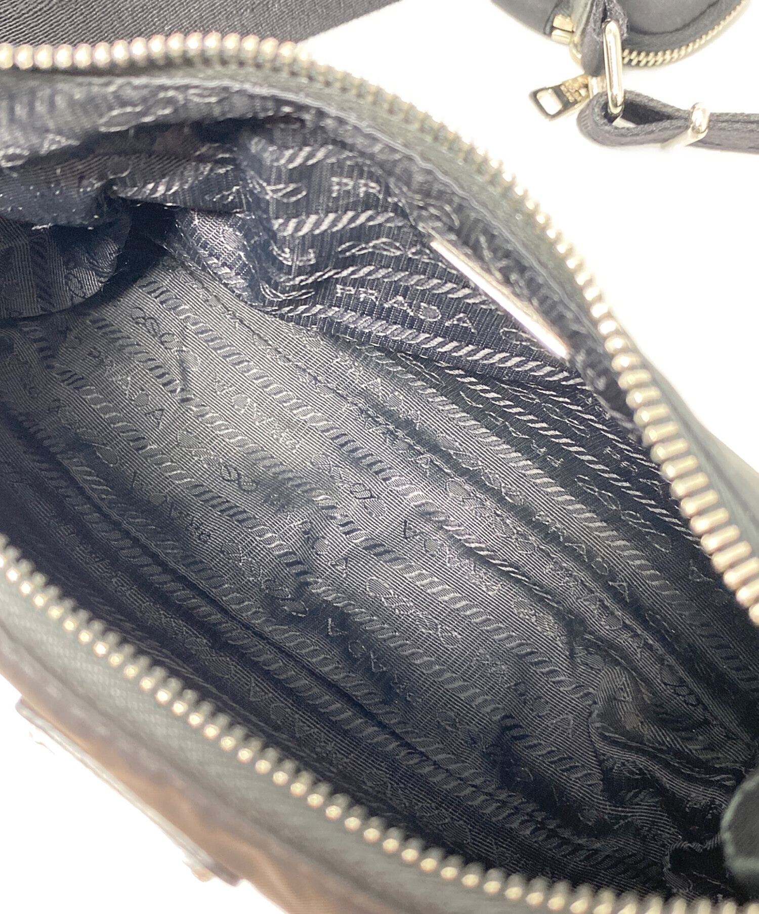 中古・古着通販】PRADA (プラダ) 三角ロゴプレート ナイロンショルダー