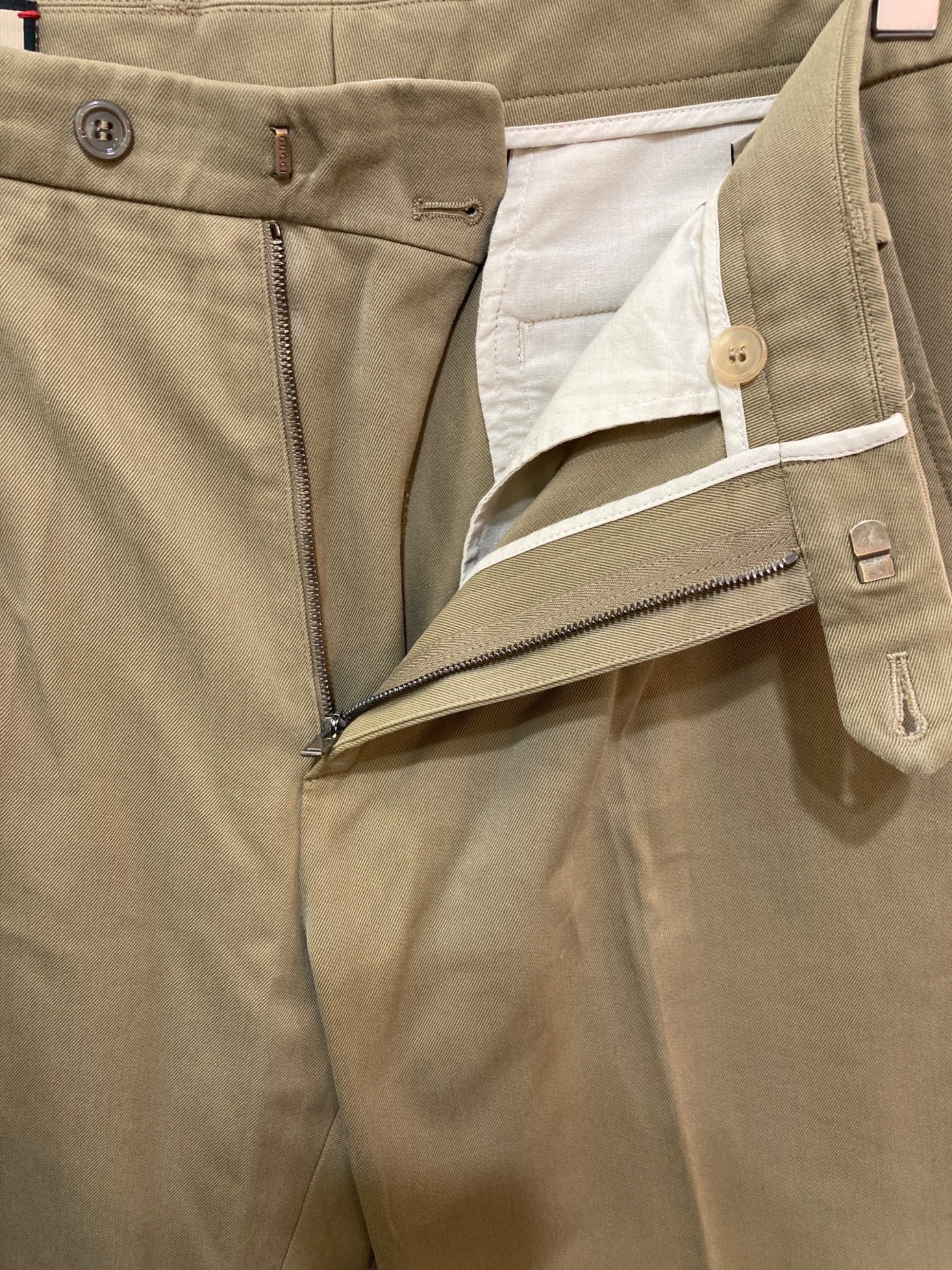 中古・古着通販】GUCCI (グッチ) GGロゴパッチスラックス チノ サイズ