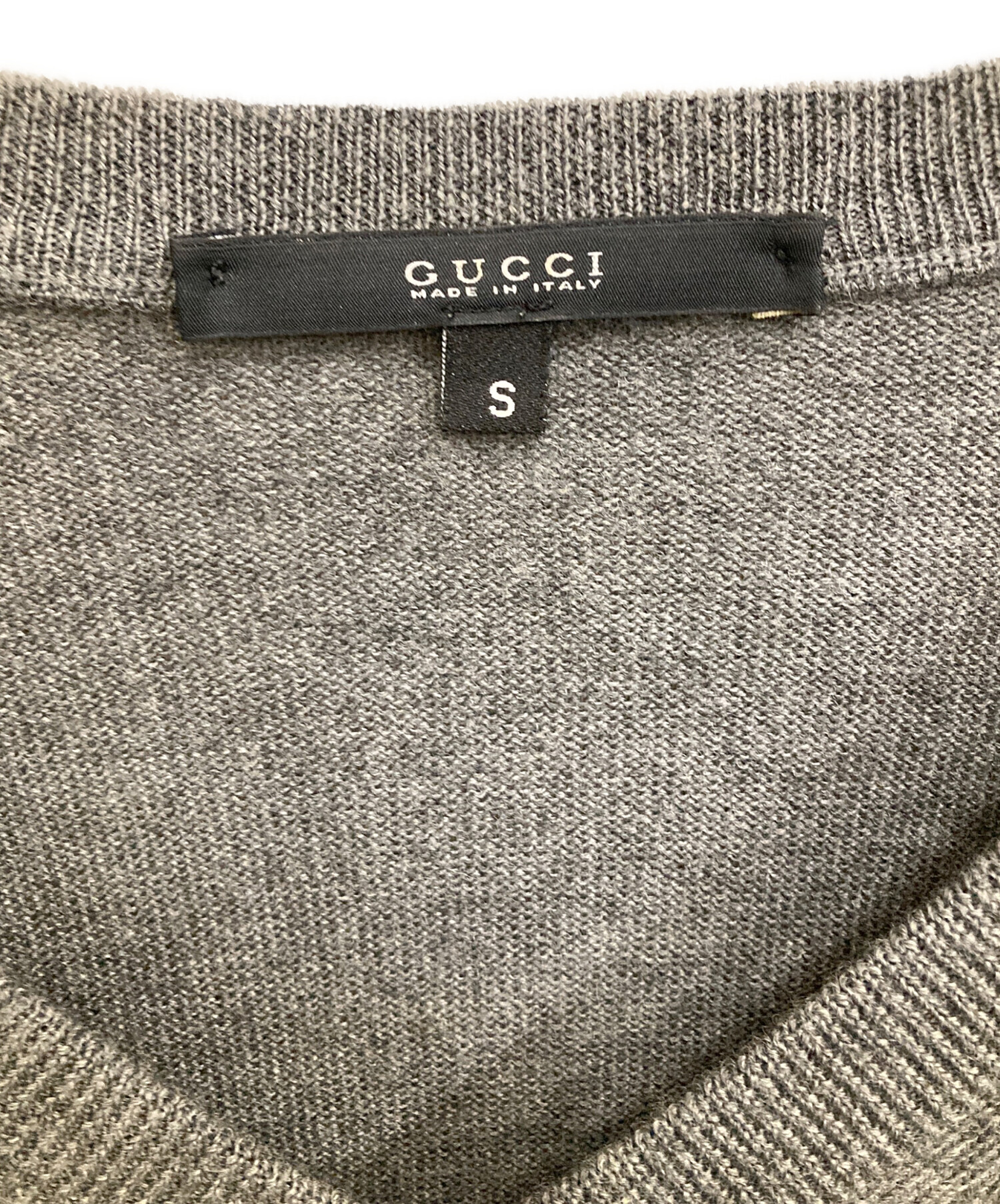 中古・古着通販】GUCCI (グッチ) Vネックニット グレー サイズ:S