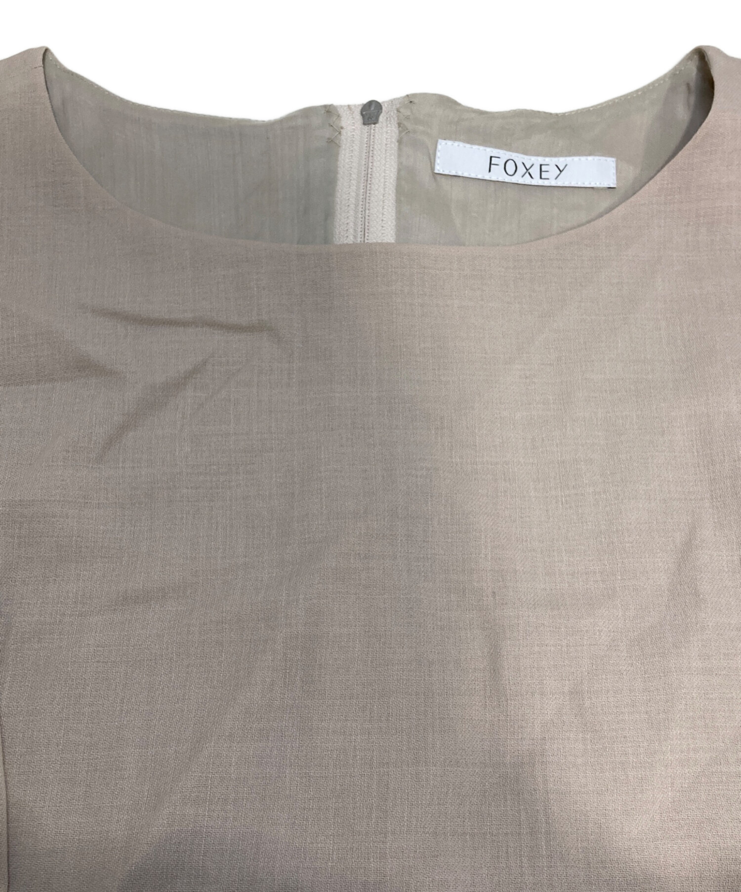 中古・古着通販】FOXEY (フォクシー) ノースリーブワンピース ベージュ