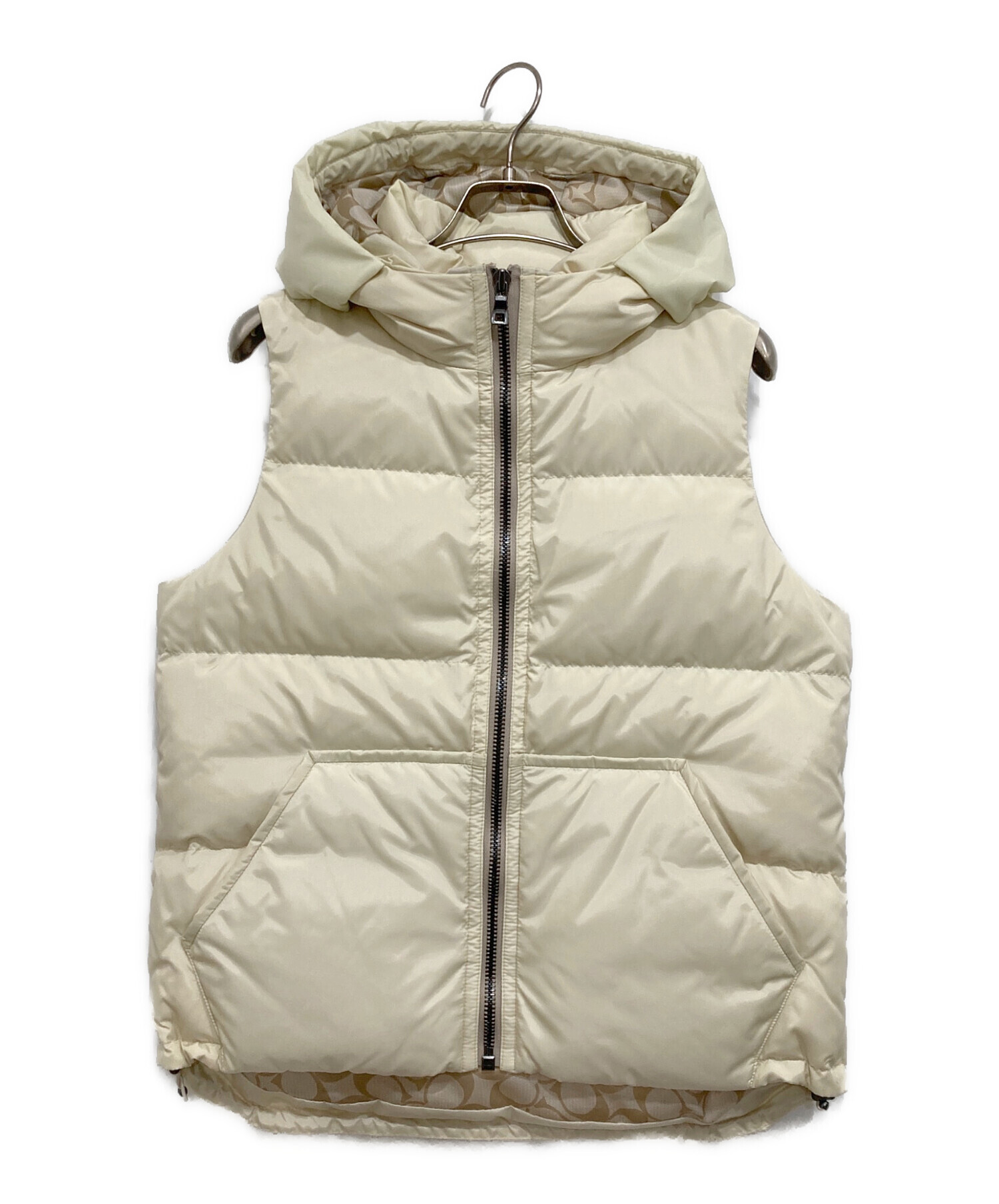 中古・古着通販】COACH (コーチ) ダウンベスト アイボリー サイズ:S