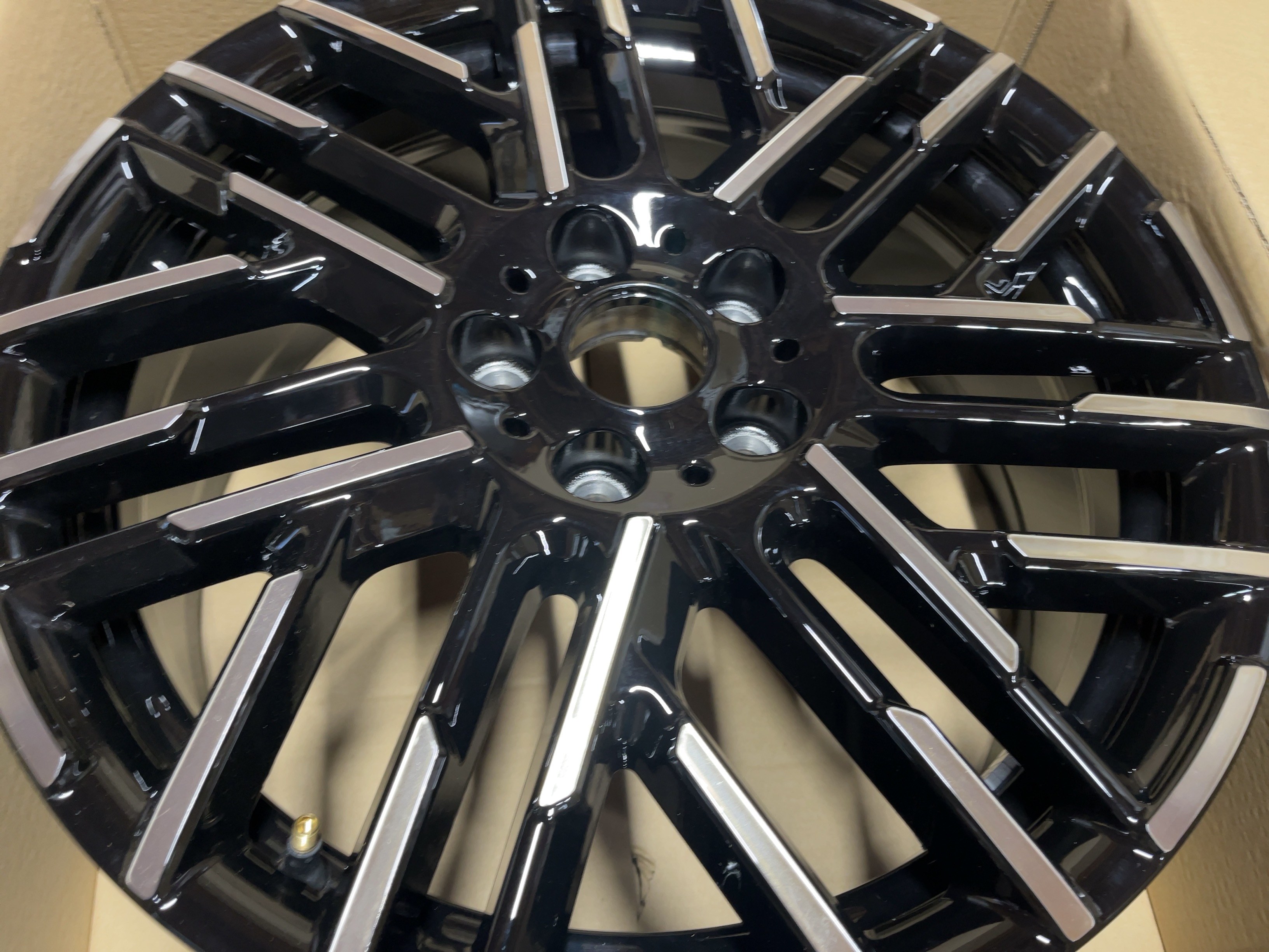 MINI F66 F65 純正品 ☆希少品☆ 18インチ 4本 | BMW・ポルシェ用 中古