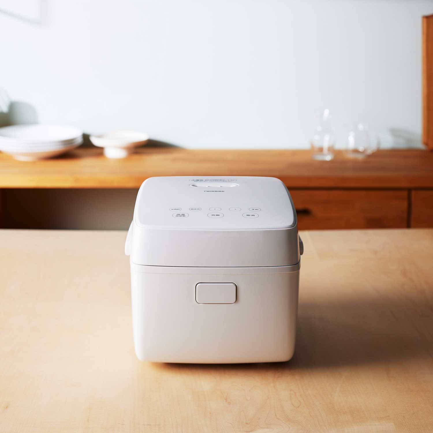 新製品「はやくておいしい3合IH炊飯器 RM-D793W」を発表しました