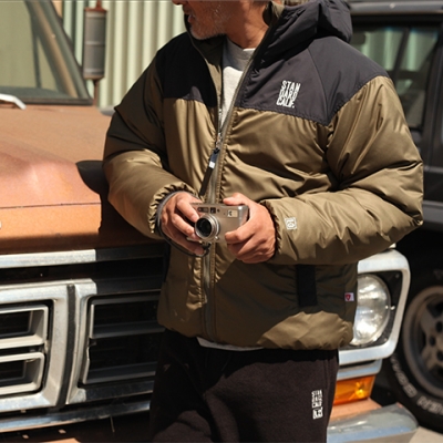 スタンダードカリフォルニア リバーシブル パフパーカー | STANDARD