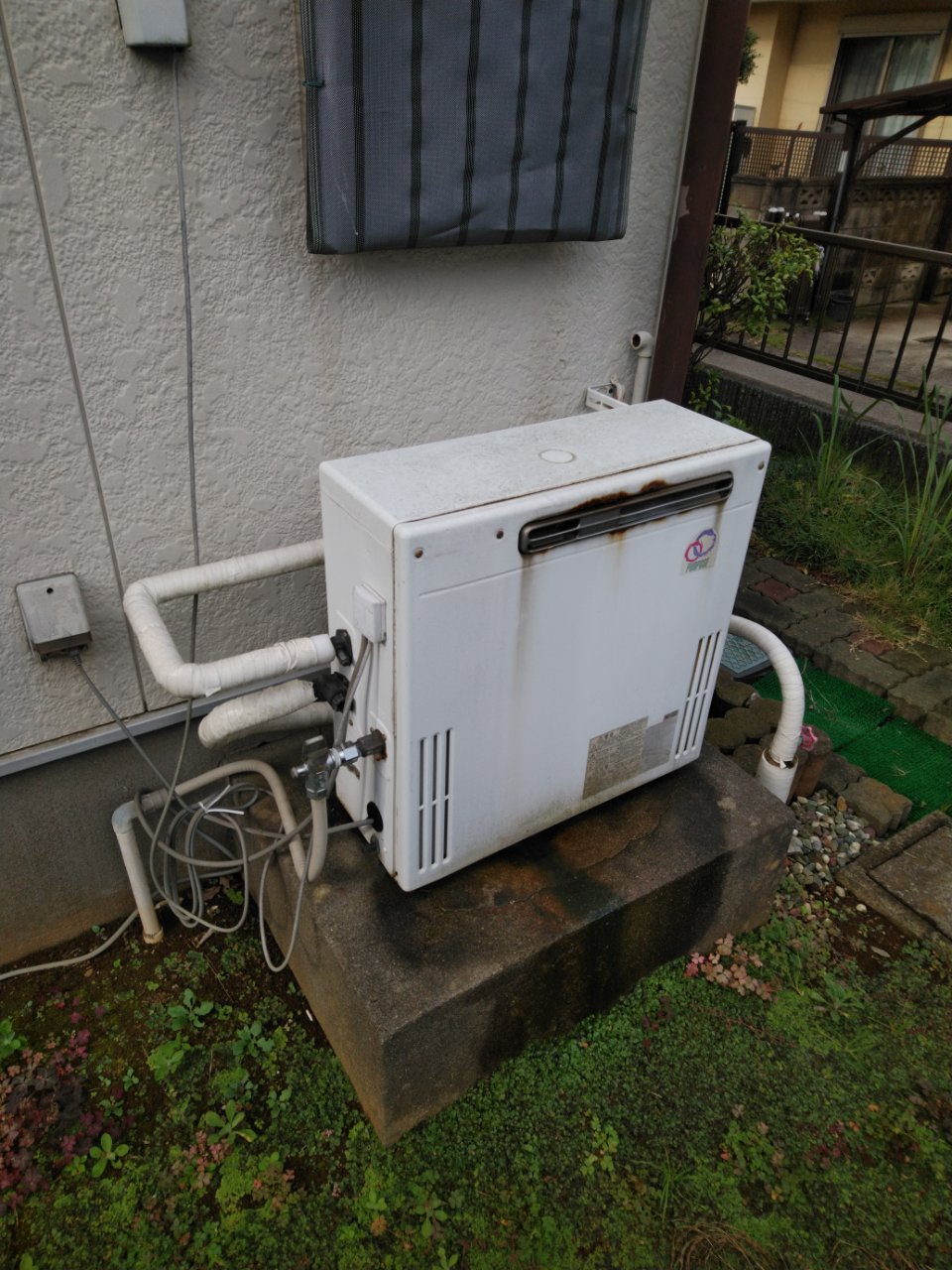 RUX-A1613G(A) - 屋外据置（給湯専用） | リンナイ | ガス給湯器交換