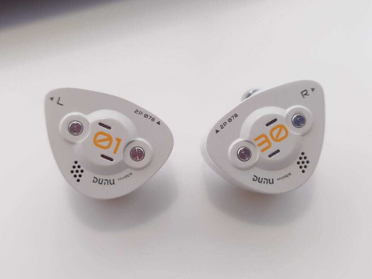 レビュー】DUNU DK3001:BD – 星のようにきらめき、鼓動のように響く