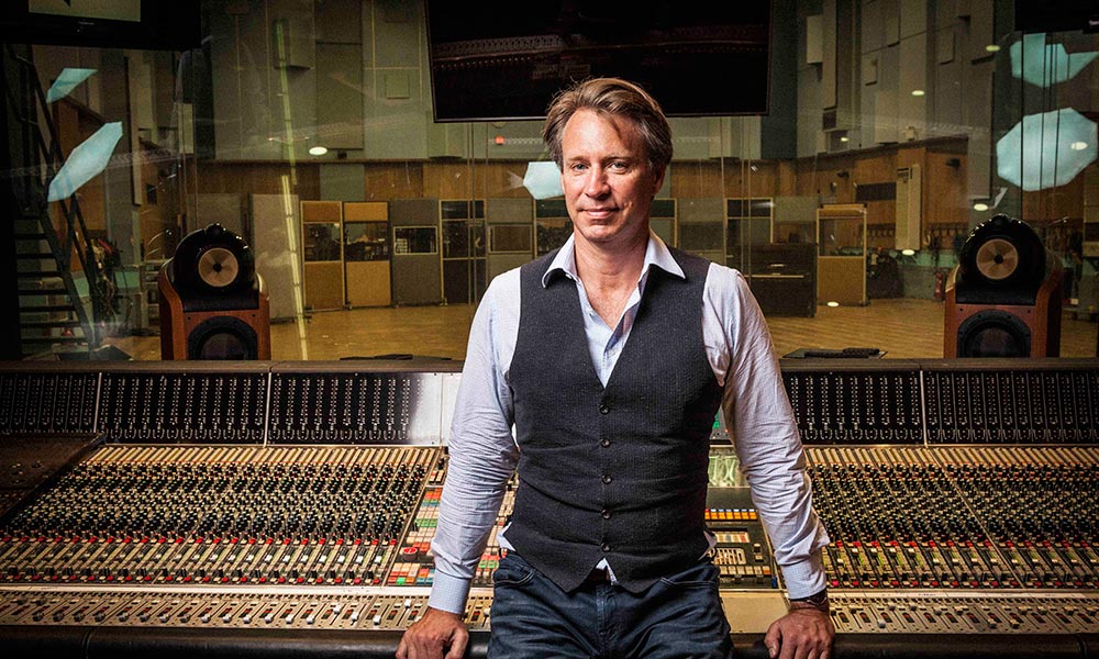 ジャイルズ・マーティンが語る”ホワイト・アルバム”50周年記念盤