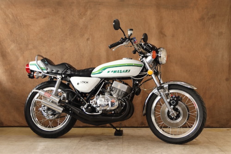 400SS P.WHITE RAINBOW BEETチャンバー｜SOLD OUT｜旧車・絶版バイク