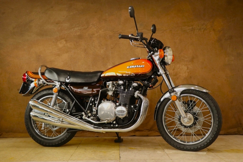 Z750FOUR(A4) Z2RS仕様 レストア車｜520万円｜旧車・絶版バイクなら