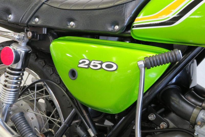 250SS キャンディライムグリーンレインボー・ウエマツ整備歴アリ・特選