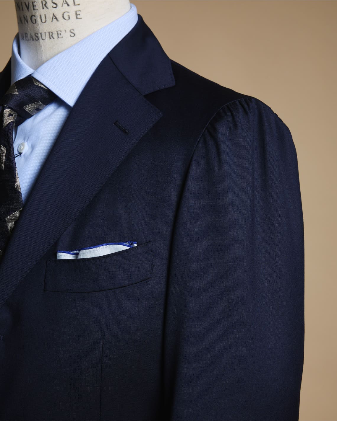 ユニバーサルランゲージメジャーズ ULMが実現する、伊・最高級生地で