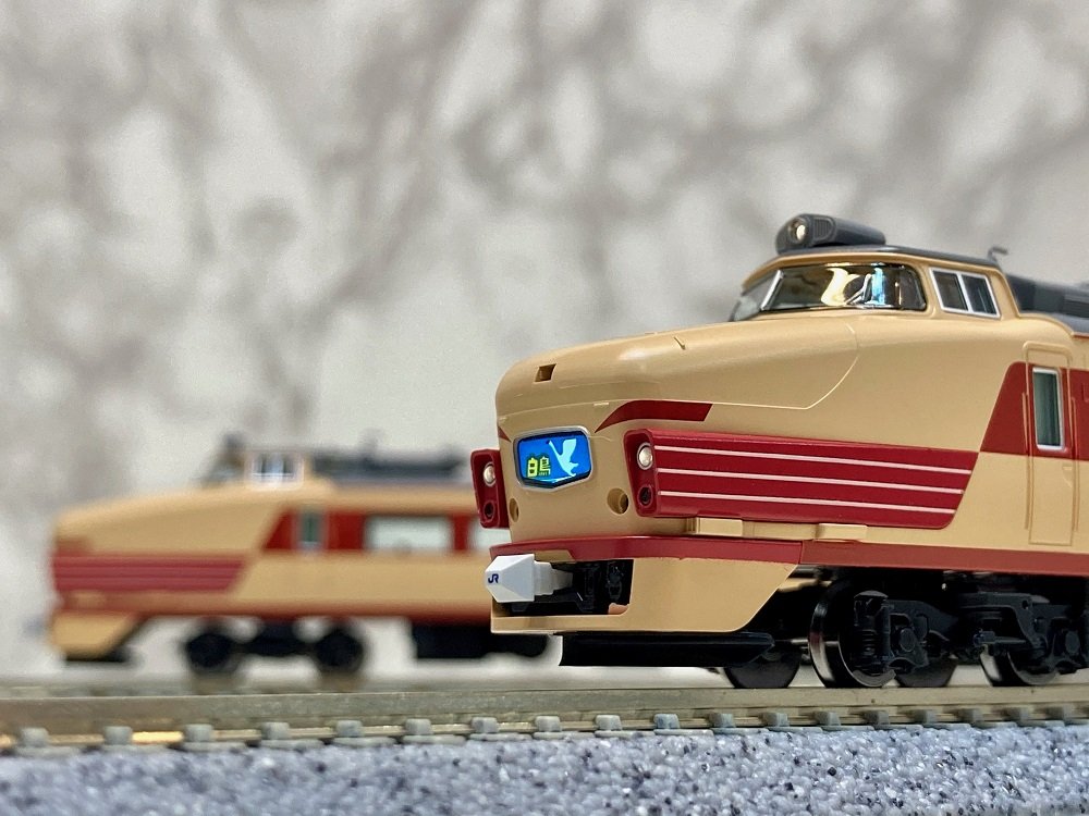 大阪と青森を結んだ特急「白鳥」で活躍した485系！ TOMIXから登場です