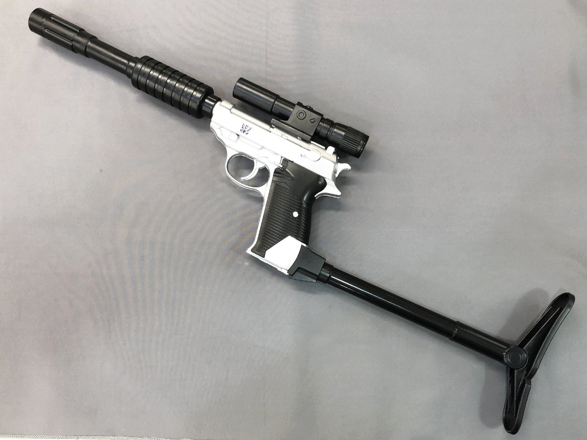 荒廃んだ惑星に輝く銀色のボディ！！～ダイキ工業 破壊大帝メガトロン