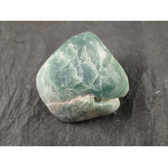 最高品質糸魚川翡翠(Jadeite) 新潟県糸魚川市 産 ｜石の販売専門店