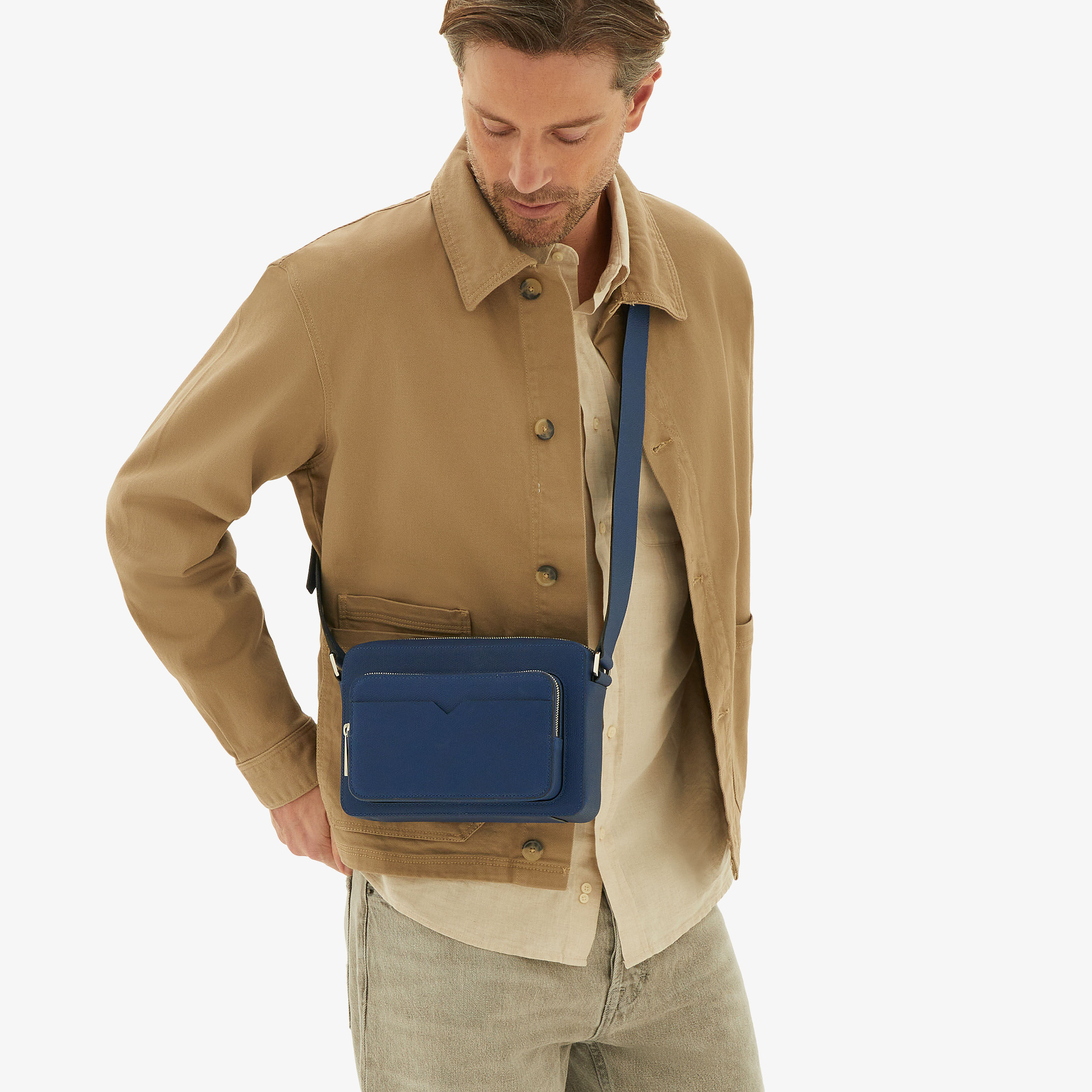 Men's Sapphire Blue Leather Luxury reporter bag | Valextra V-Line