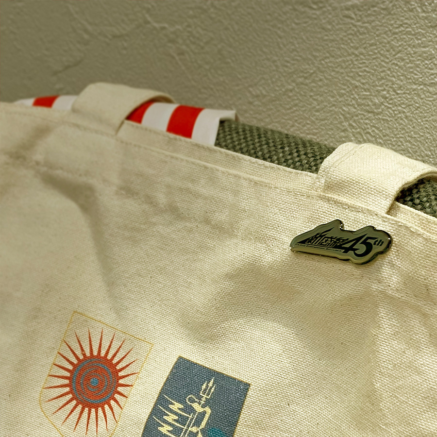 劇団☆新感線45周年ロゴ ピンバッジ｜限定記念アイテム