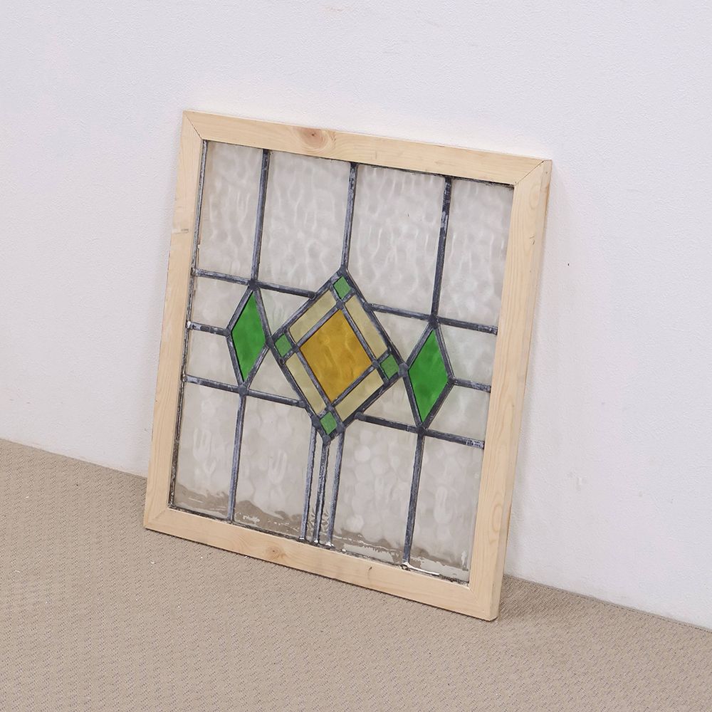 光を透かすアートピース♪ アンティーク ステンドグラス VC114-259004
