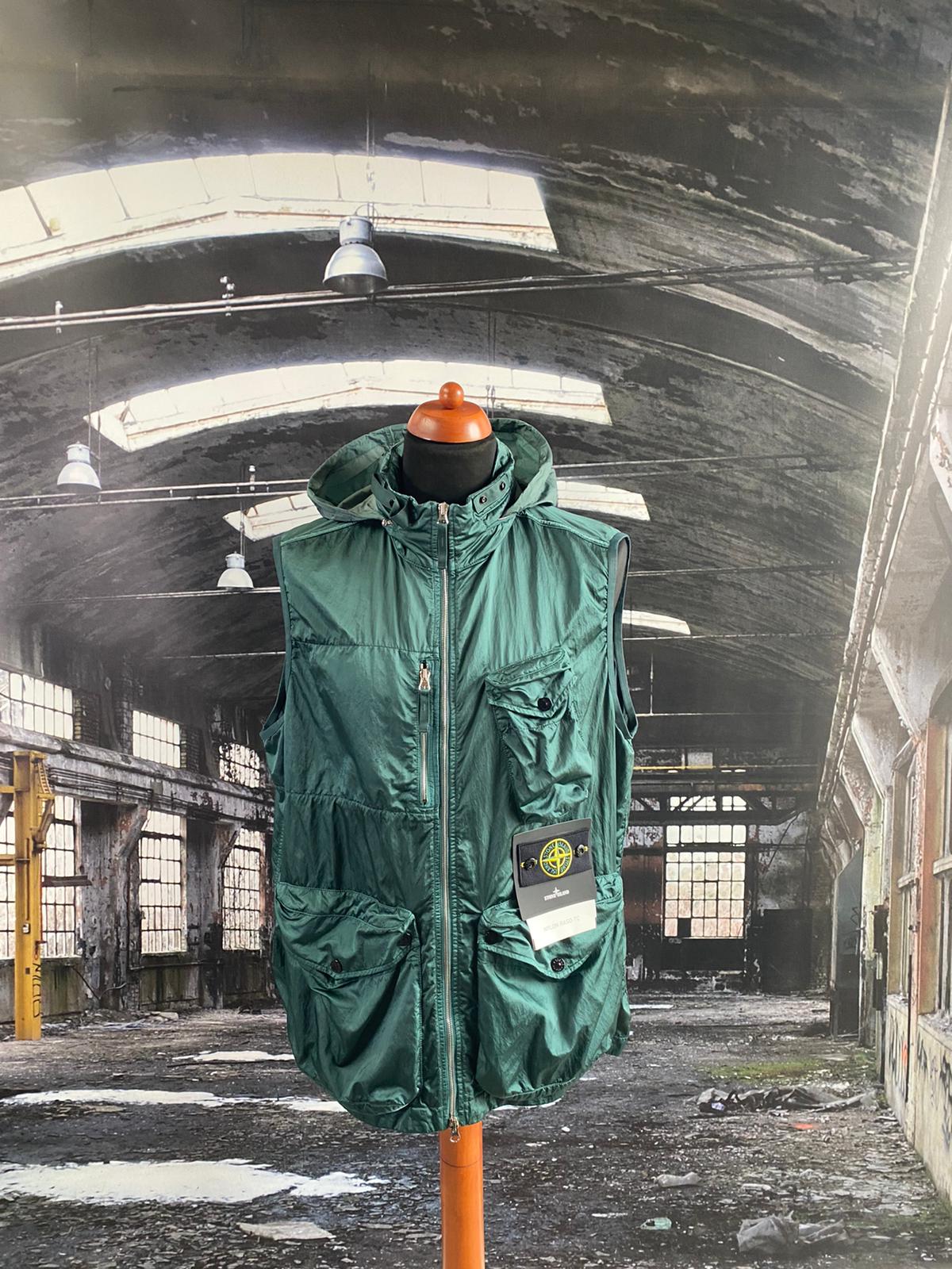 STONE ISLAND NYLON RASO TC GILET - X Clothing