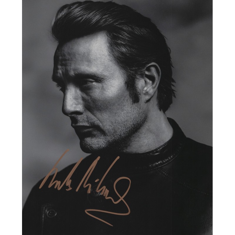 mads-mikkelsen-autograph.jpg