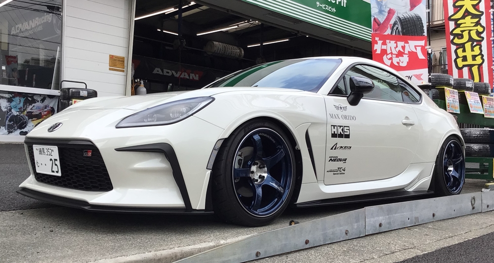 タイヤガーデン駒岡