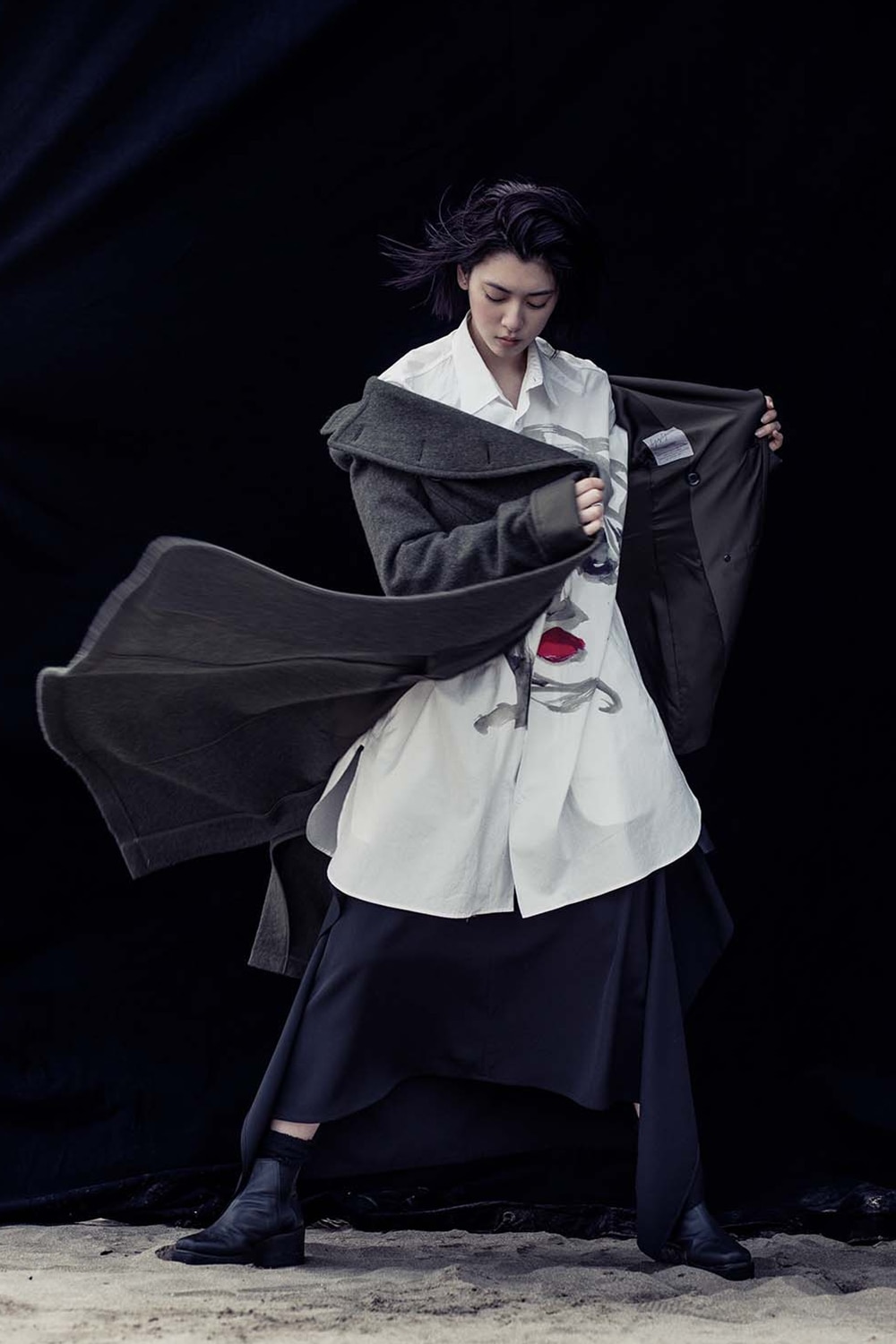 AUTUMN / WINTER 2019-20 | Yohji Yamamoto (ヨウジヤマモト) Official