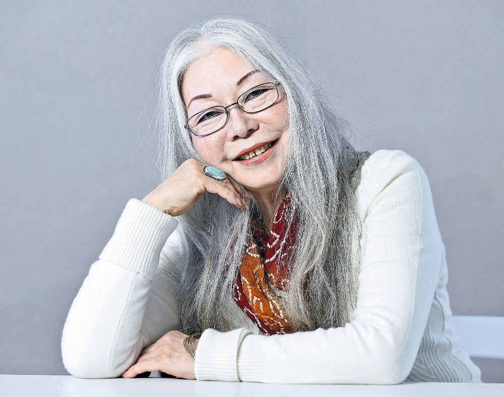 サイケデリックな装い「まるで万華鏡の世界のよう」…金延幸子が